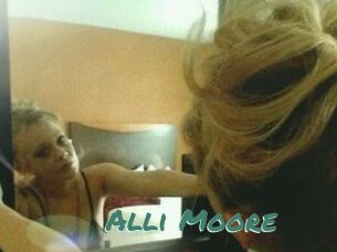 Alli_Moore