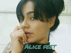 Alice_feet