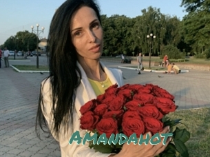 Amandahot