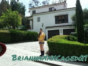 BriannaXxXCagedQT