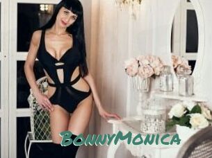 Bonny_Monica