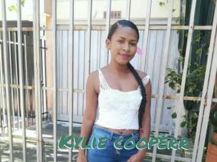 Kylie_cooperr