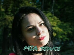 MIA_seduce
