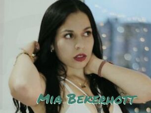Mia_Bekerhott