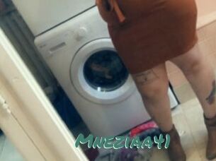 Mneziaa41
