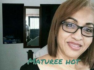 Maturee_hot