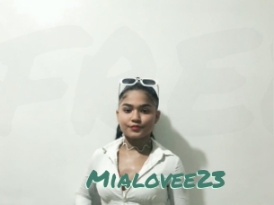 Mialovee23