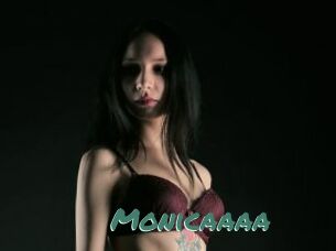 Monicaaaa
