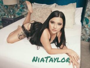 NiaTaylor