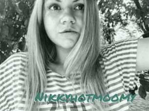 Nikkyhotmoomy