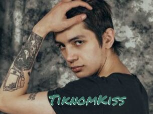 TiknomKiss
